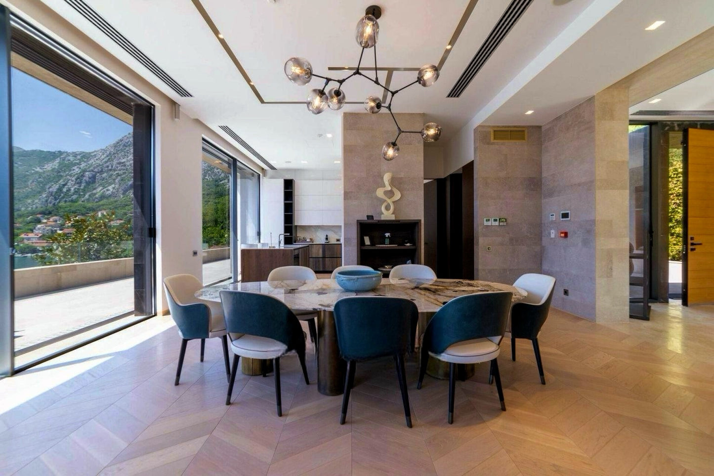 Seafront Luxury Villa with Private Beach, Pool & Yacht Berth – Orahovac, Kotor