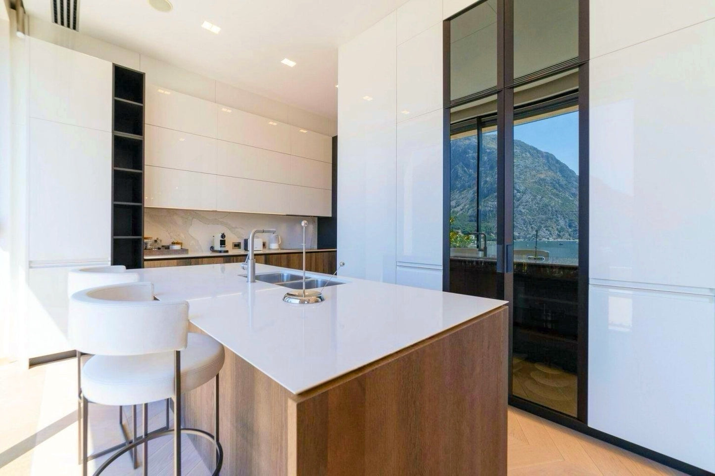 Seafront Luxury Villa with Private Beach, Pool & Yacht Berth – Orahovac, Kotor