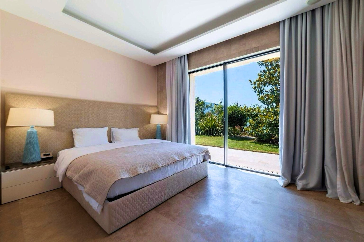 Seafront Luxury Villa with Private Beach, Pool & Yacht Berth – Orahovac, Kotor