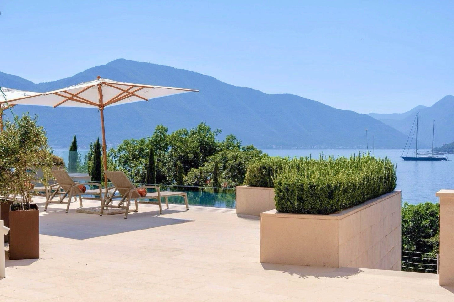 Seafront Luxury Villa with Private Beach, Pool & Yacht Berth – Orahovac, Kotor