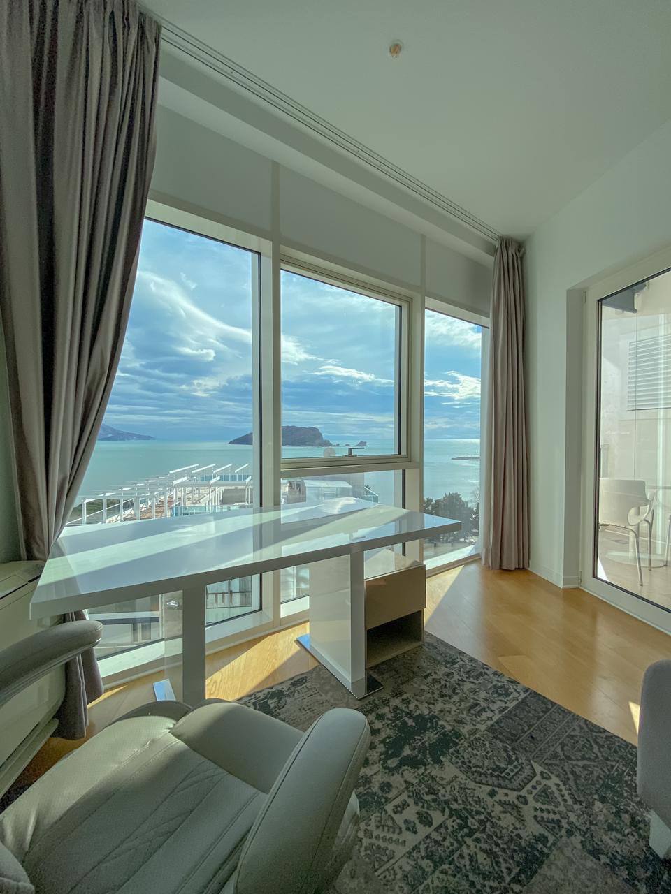 Panorama 2-Bedroom Apartment