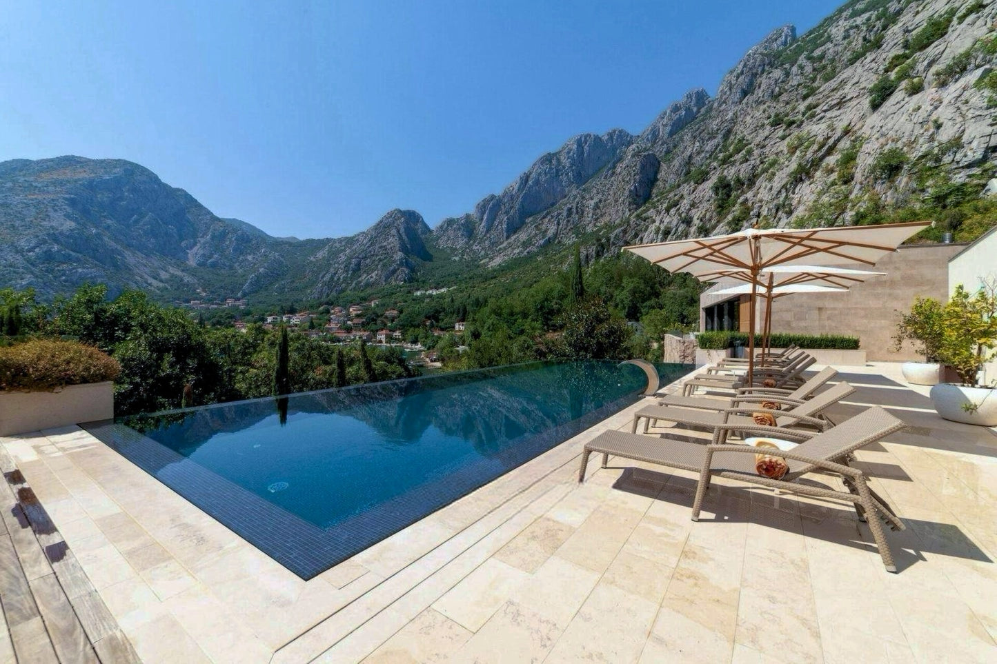 Seafront Luxury Villa with Private Beach, Pool & Yacht Berth – Orahovac, Kotor