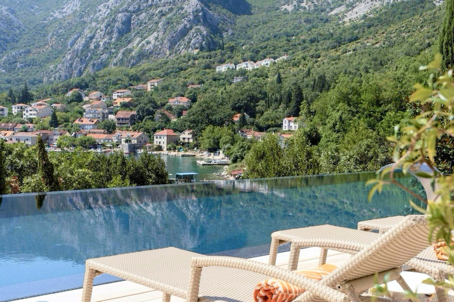 Seafront Luxury Villa with Private Beach, Pool & Yacht Berth – Orahovac, Kotor
