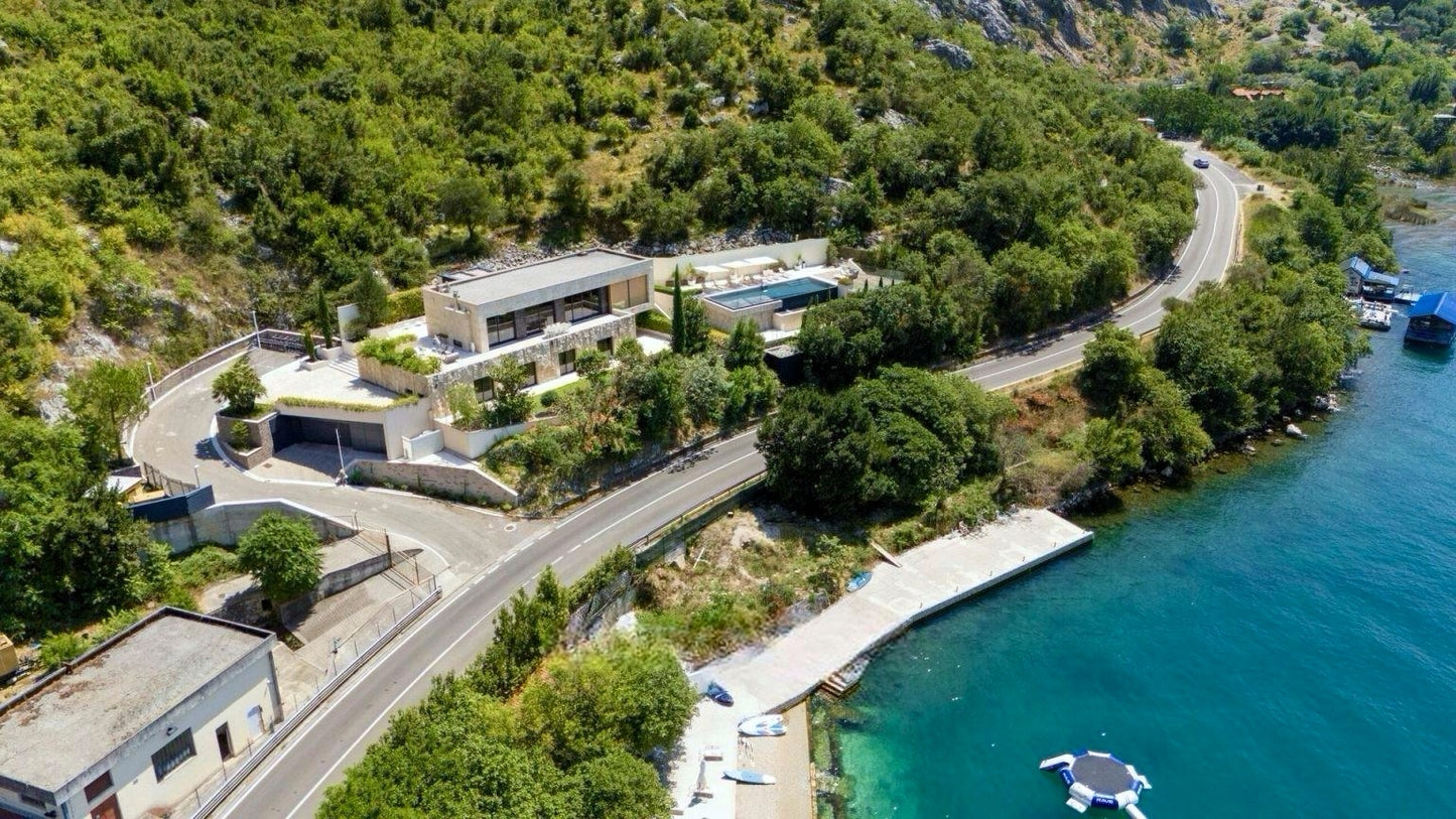 Seafront Luxury Villa with Private Beach, Pool & Yacht Berth – Orahovac, Kotor