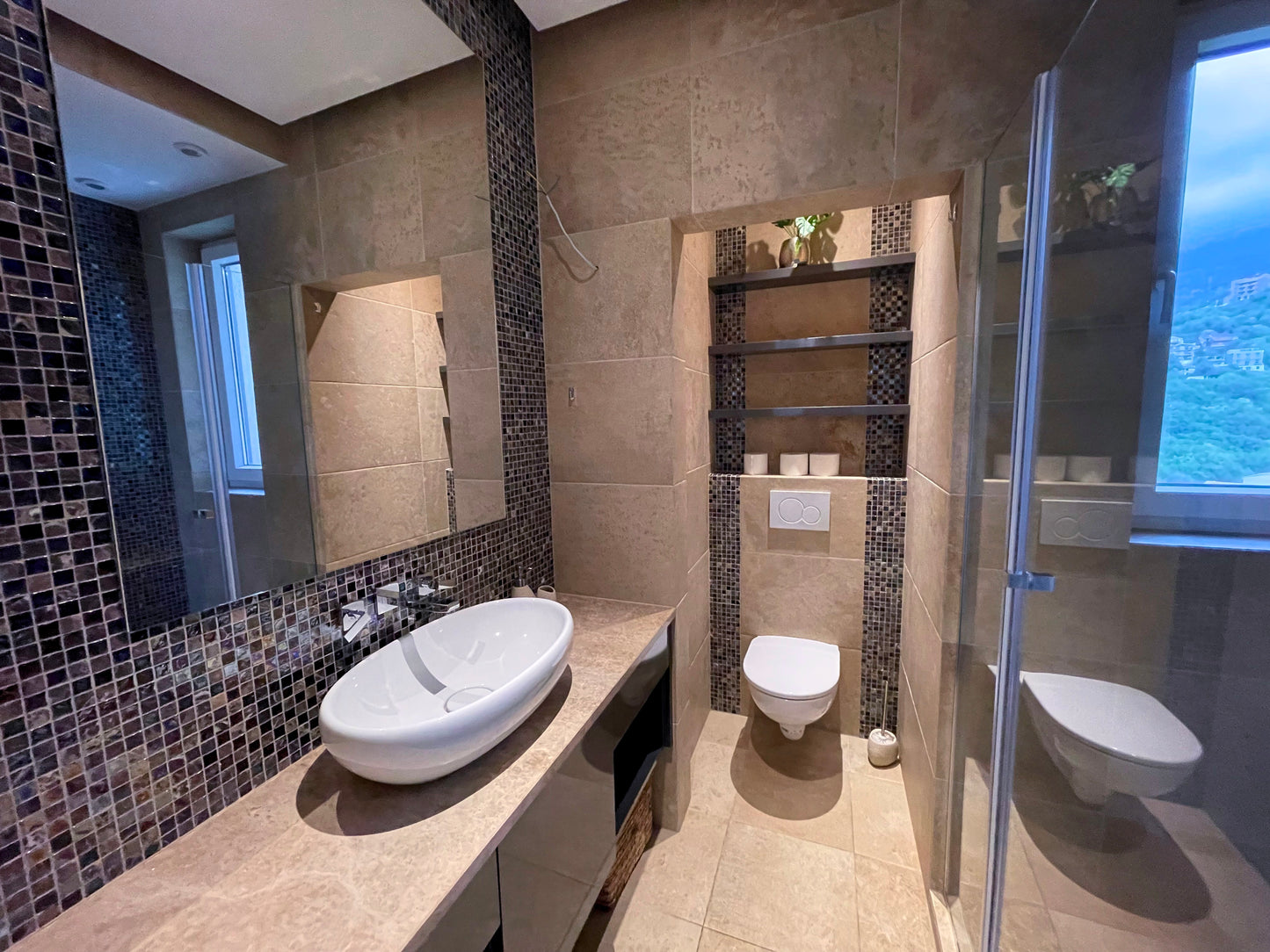 Luxury 2-Bedroom Penthouse with Sea View, Jacuzzi & Pool – 8th Floor, Bečići