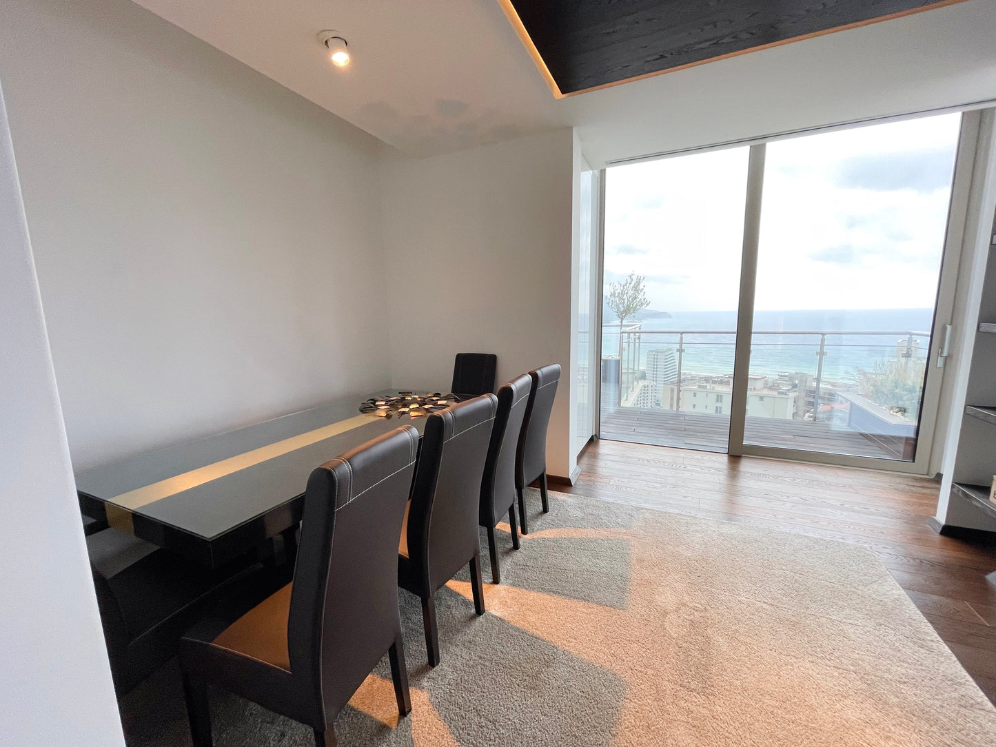 Luxury 2-Bedroom Penthouse with Sea View, Jacuzzi & Pool – 8th Floor, Bečići