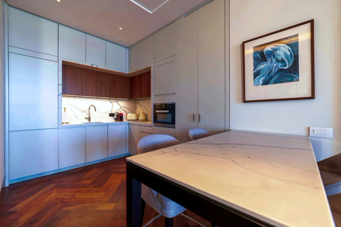 Elegant 1BR with Terrace in Porto Montenegro