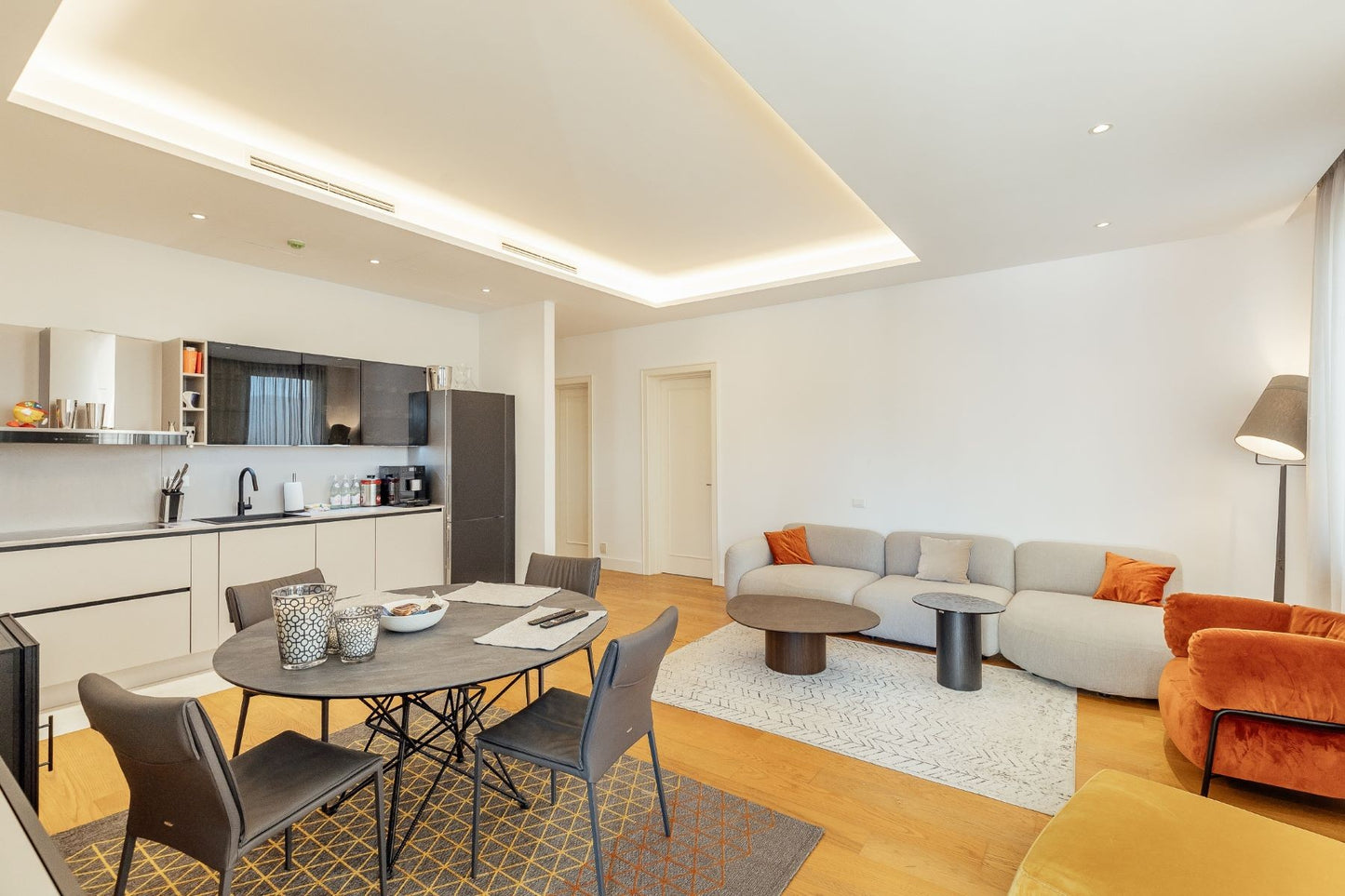 Luxury 2-Bedroom Apartment with Pool & Gym – Palazzo Sofia, Tivat