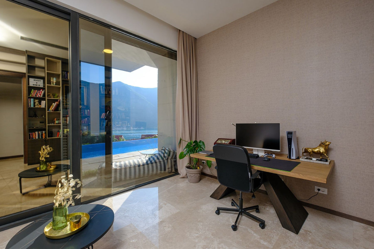 Contemporary 5-Bedroom Villa with Infinity Pool – Dobrota, Kotor