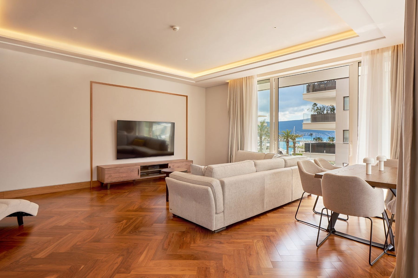 Spacious 2-Bedroom Apartment with Terraces & Sea View – Elena Building, Porto Montenegro