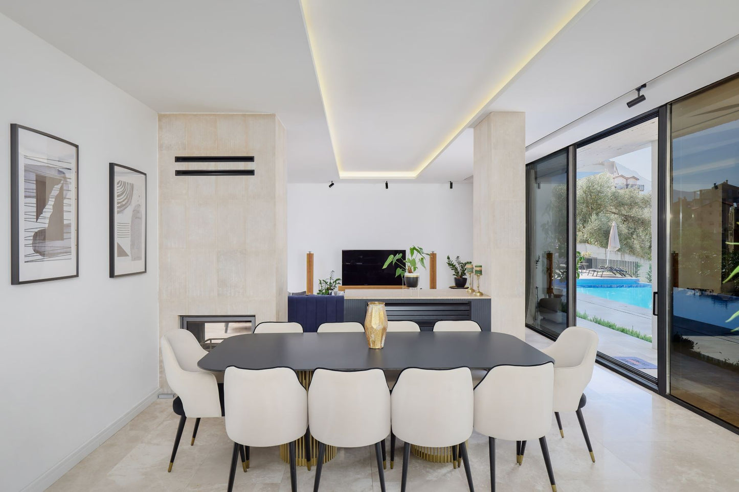 Contemporary 5-Bedroom Villa with Infinity Pool – Dobrota, Kotor