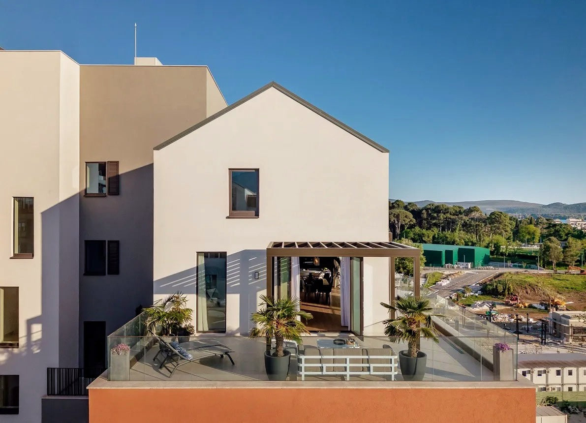 Modern 2BR Duplex Penthouse with Panoramic Sea View — Thea, Boka Place