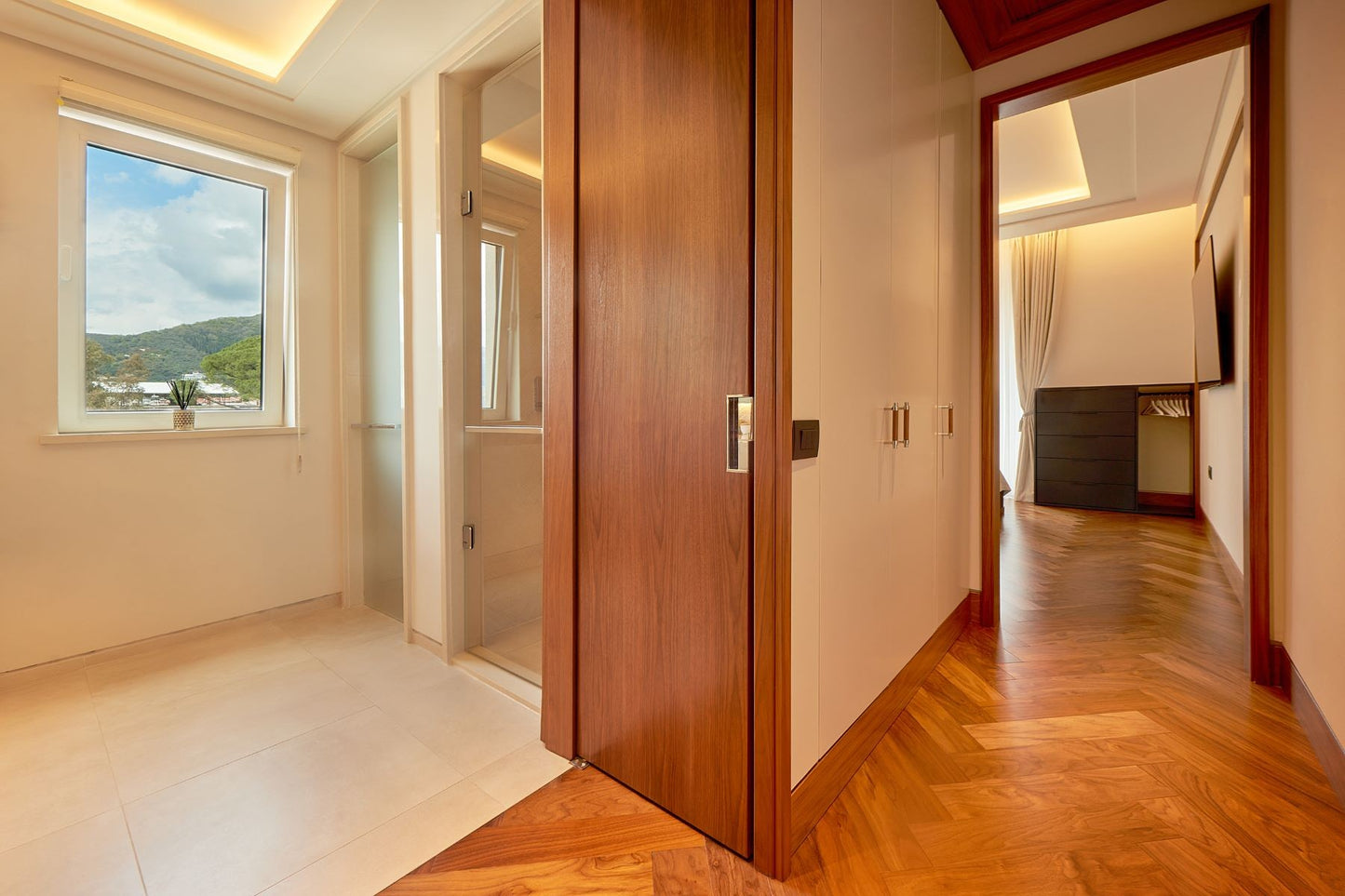 Spacious 2-Bedroom Apartment with Terraces & Sea View – Elena Building, Porto Montenegro