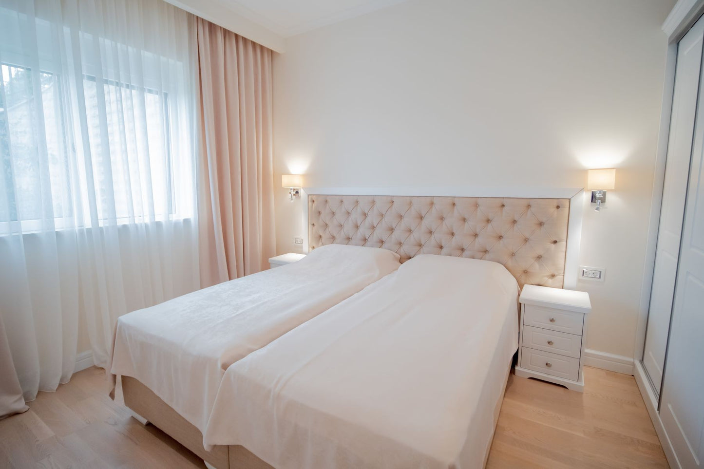 Luxury 6-Bedroom Mediterranean Villa with Infinity Pool & Panoramic Bay Views – Tivat