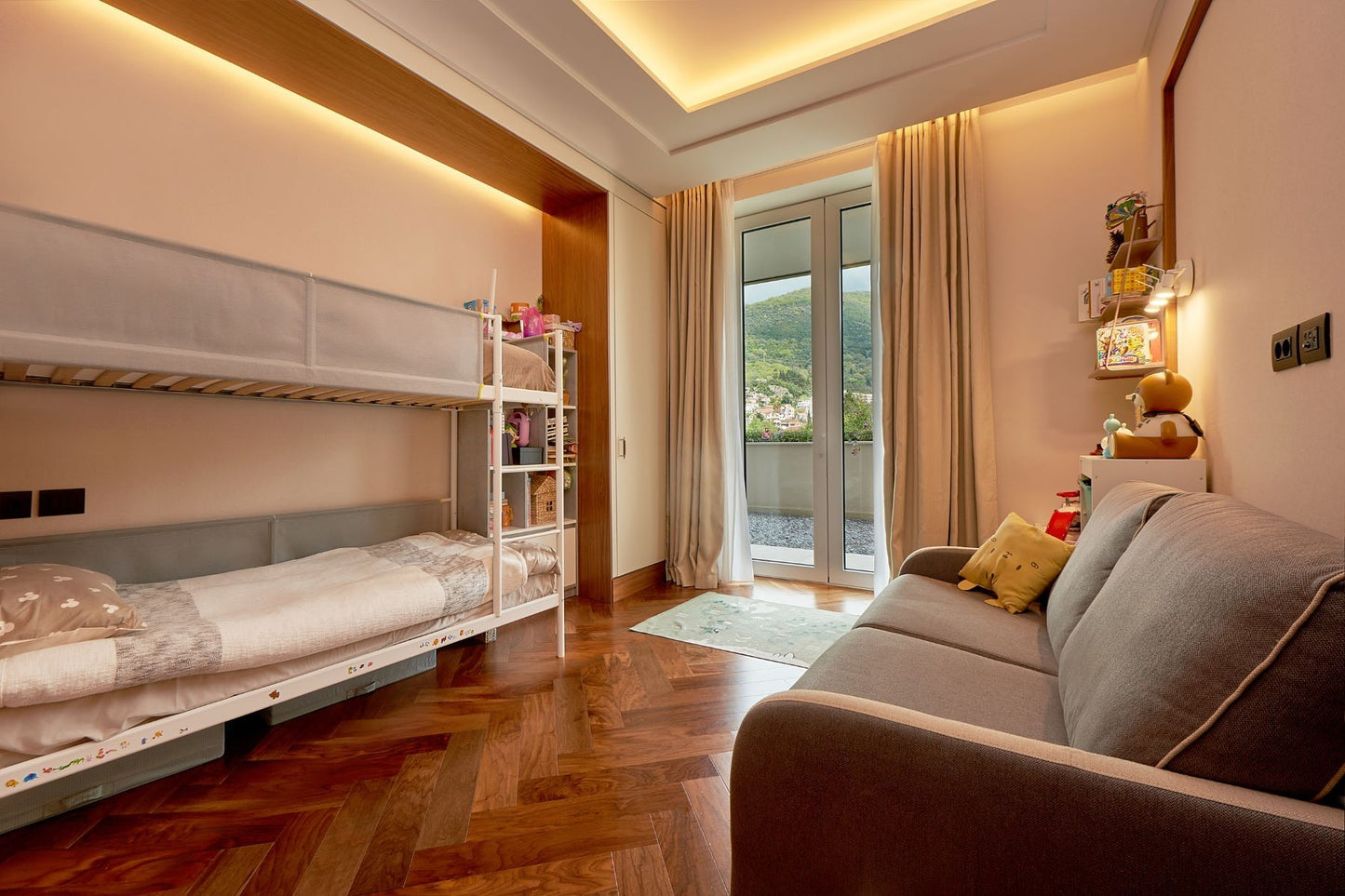 Spacious 2-Bedroom Apartment with Terraces & Sea View – Elena Building, Porto Montenegro