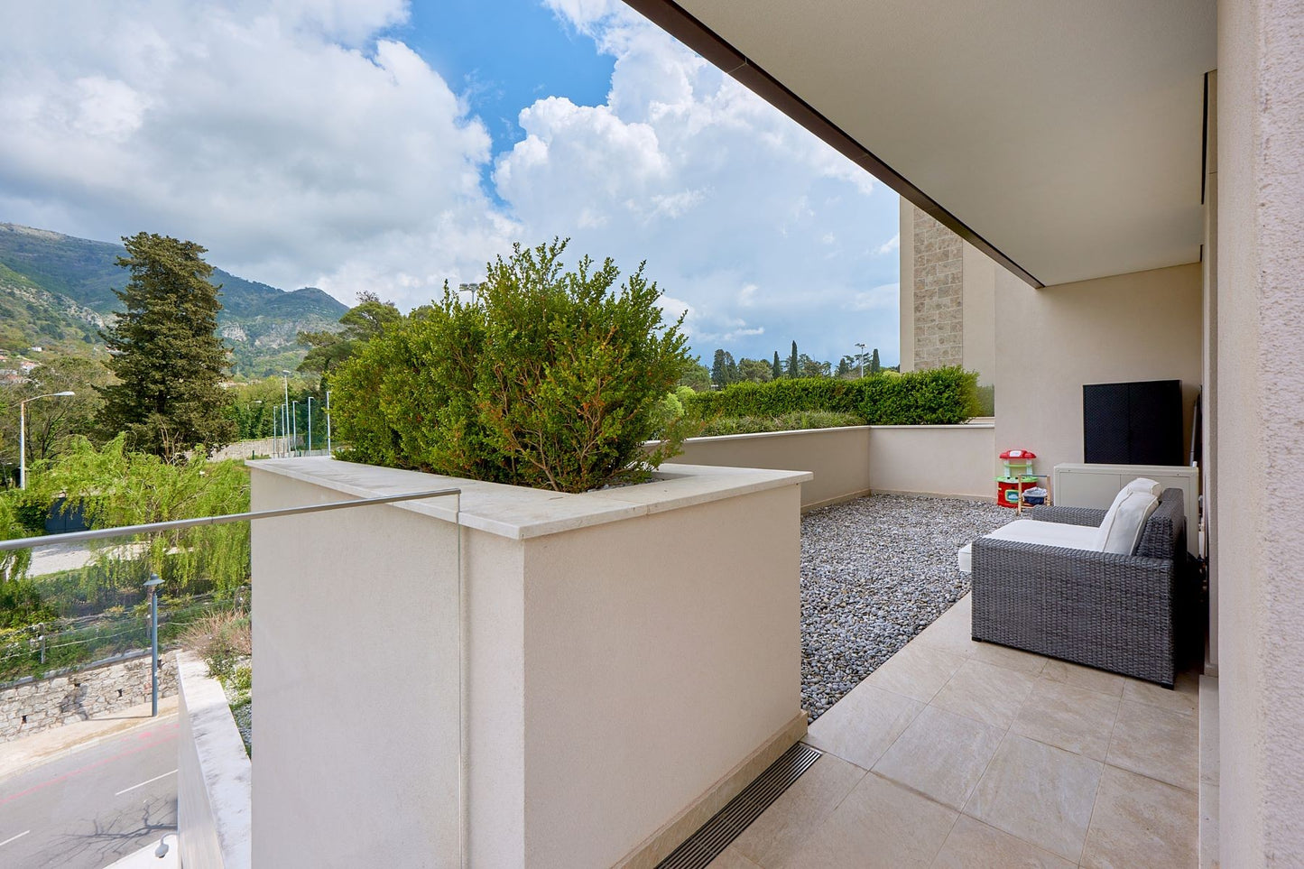 Spacious 2-Bedroom Apartment with Terraces & Sea View – Elena Building, Porto Montenegro