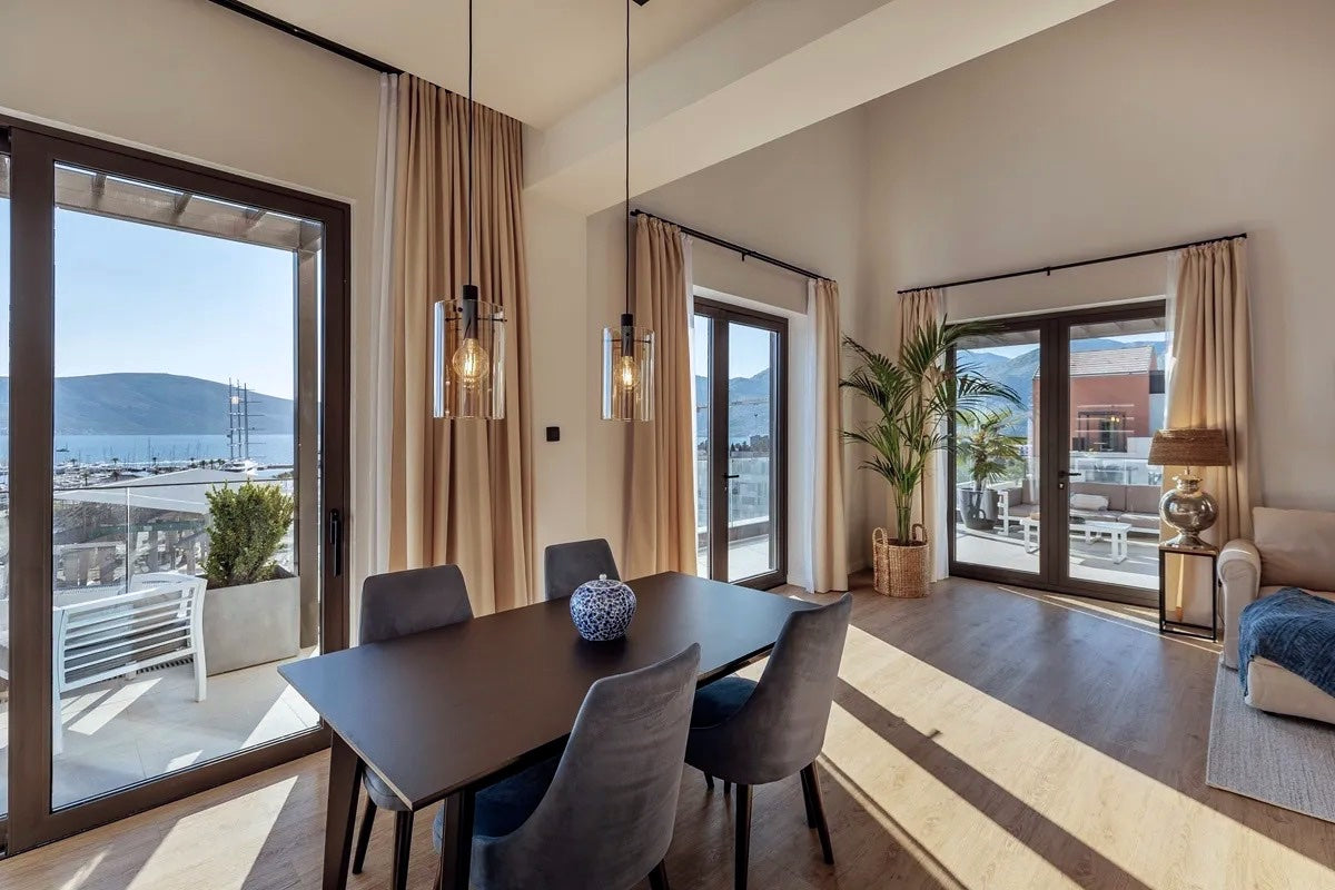Modern 2BR Duplex Penthouse with Panoramic Sea View — Thea, Boka Place
