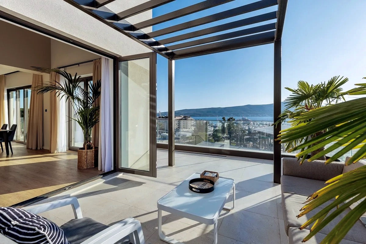 Modern 2BR Duplex Penthouse with Panoramic Sea View — Thea, Boka Place