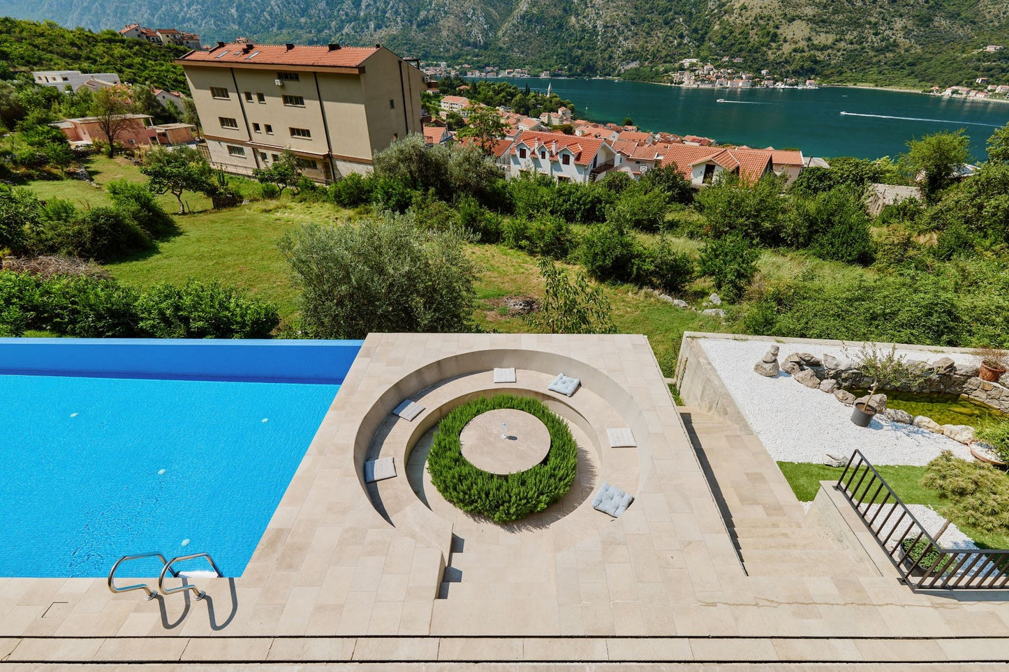 Contemporary 5-Bedroom Villa with Infinity Pool – Dobrota, Kotor