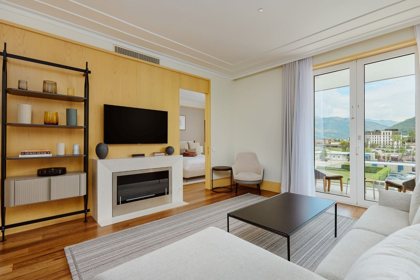 Stylish 1-Bedroom Sea View Apartment – Baia, Porto Montenegro