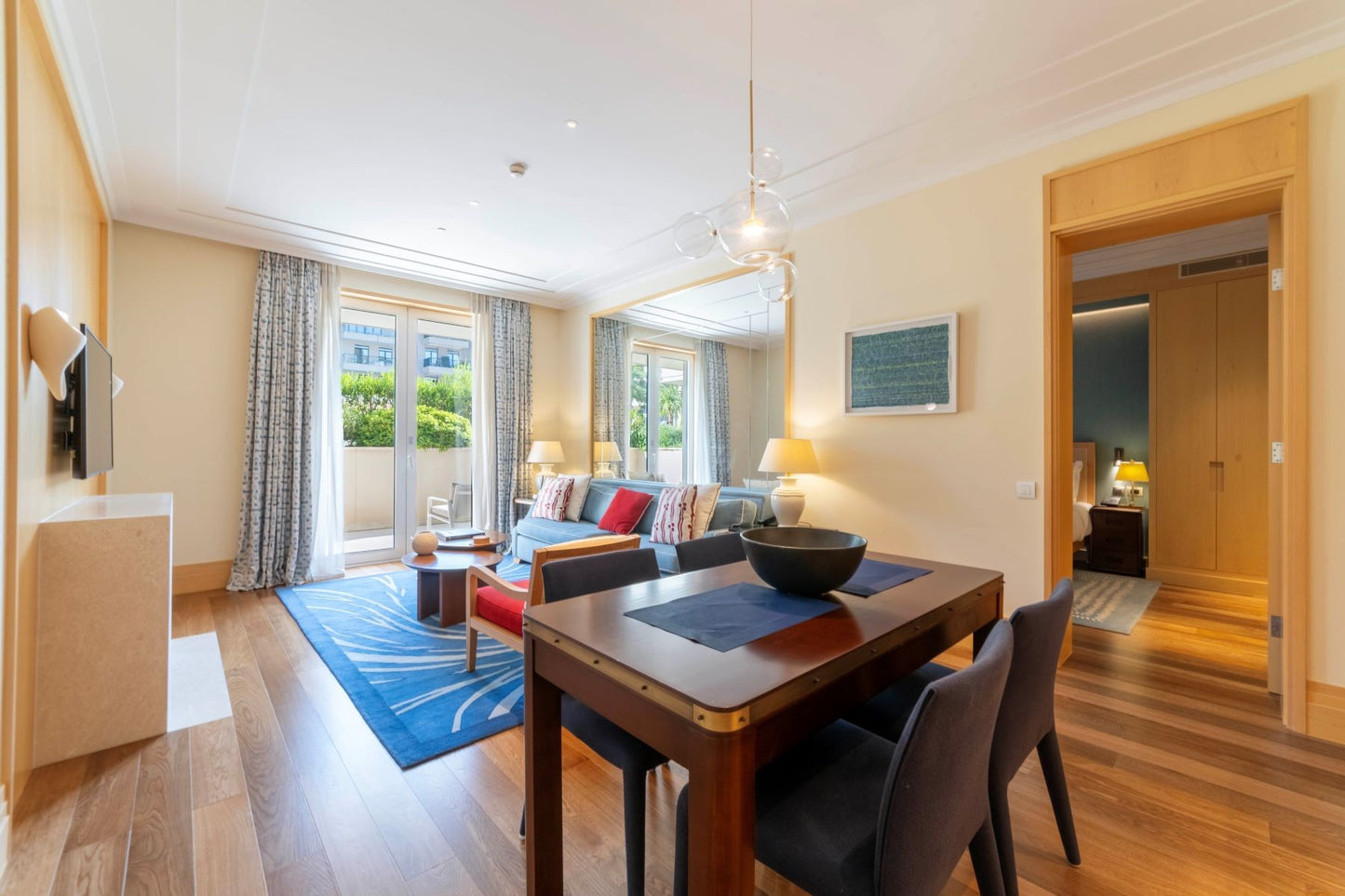Luxury 1-Bedroom Apartment with Terrace & Partial Sea View – Baia, Porto Montenegro