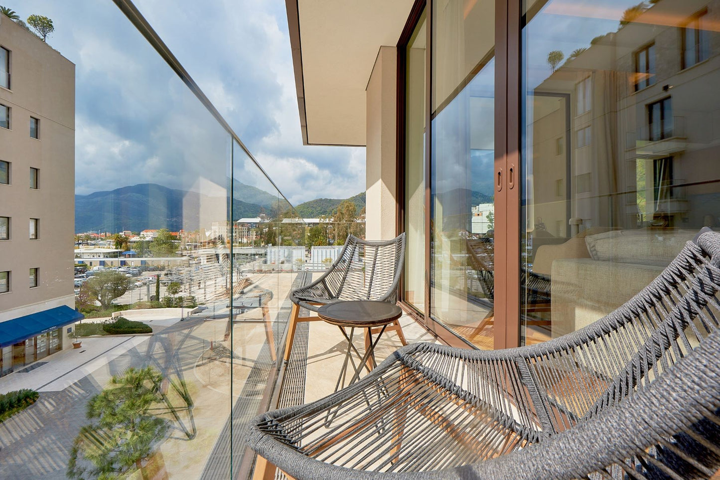 Spacious 2-Bedroom Apartment with Terraces & Sea View – Elena Building, Porto Montenegro