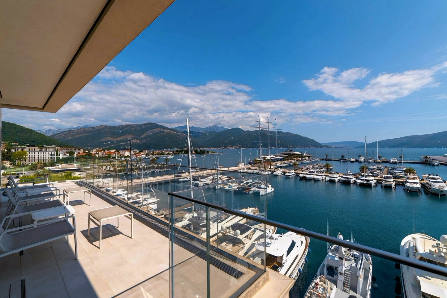 Exclusive 3BR Waterfront Penthouse with Private Rooftop – Baia, Porto Montenegro