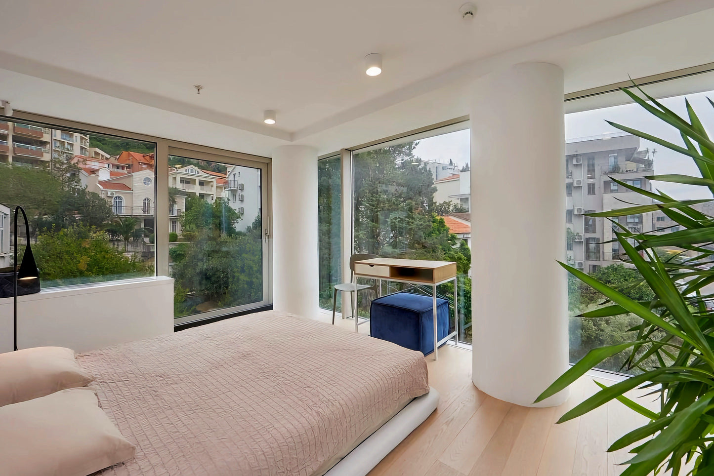 Modern 2-Bedroom Apartment in the Heart of Budva