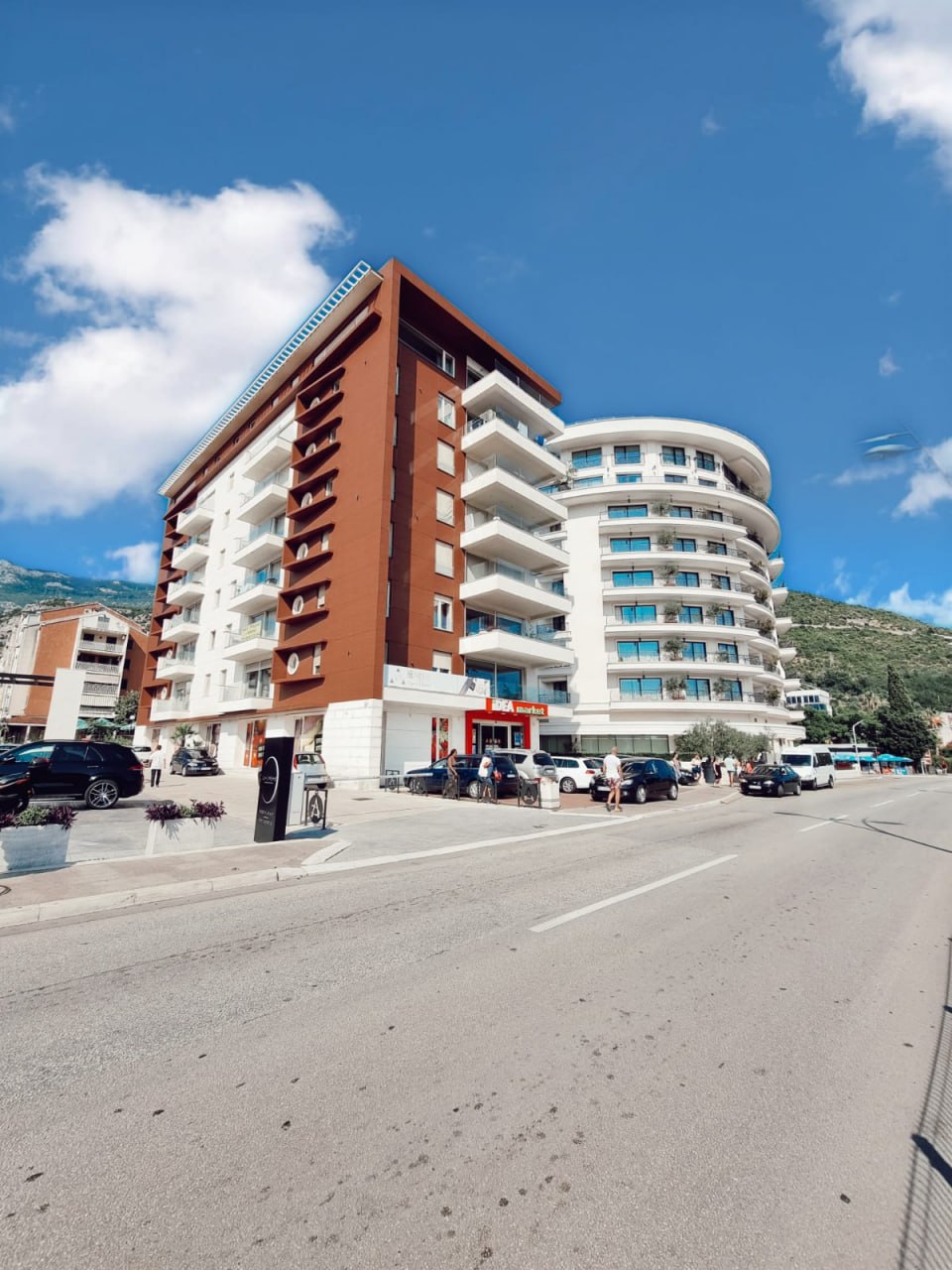 Modern City Apartment Budva