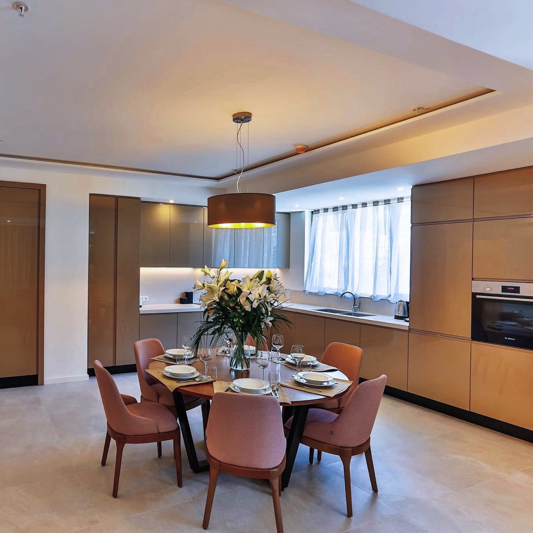 Luxurious 3‑Bedroom Seafront Retreat (137 m²)