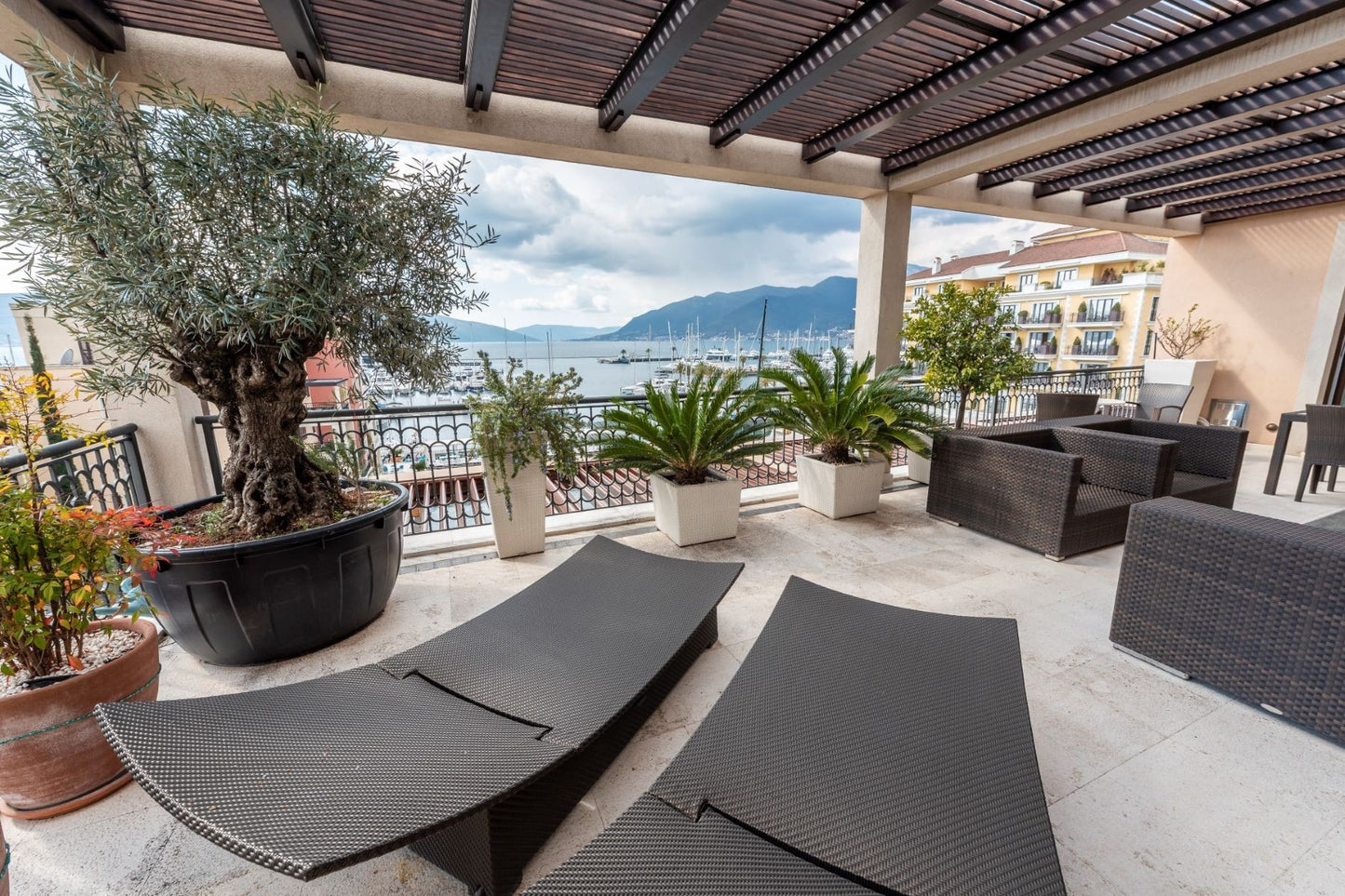 Luxurious 4-Bedroom Penthouse with Marina Views – Porto Montenegro, Tara Building