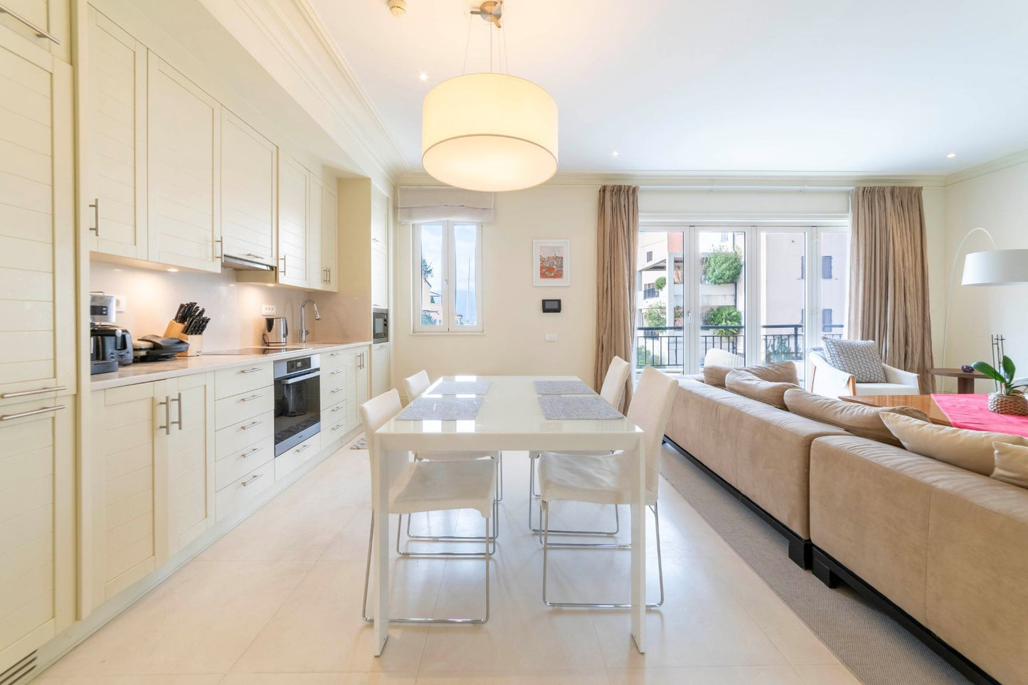 Stylish 2-Bedroom Apartment with Terrace & Partial Sea View – Porto Montenegro