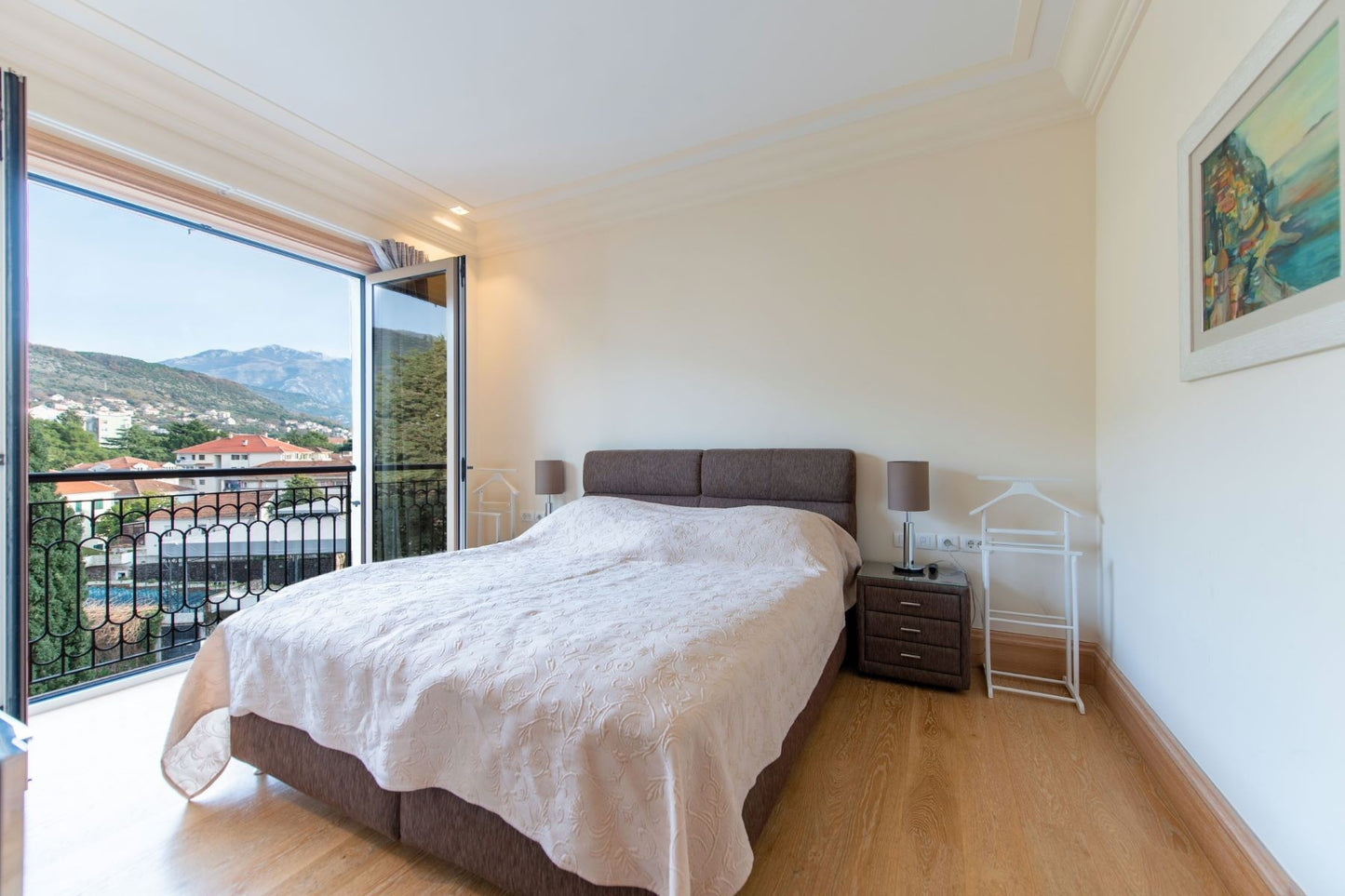 Elegant 1-Bedroom Apartment with Side Sea View – Ksenija, Porto Montenegro
