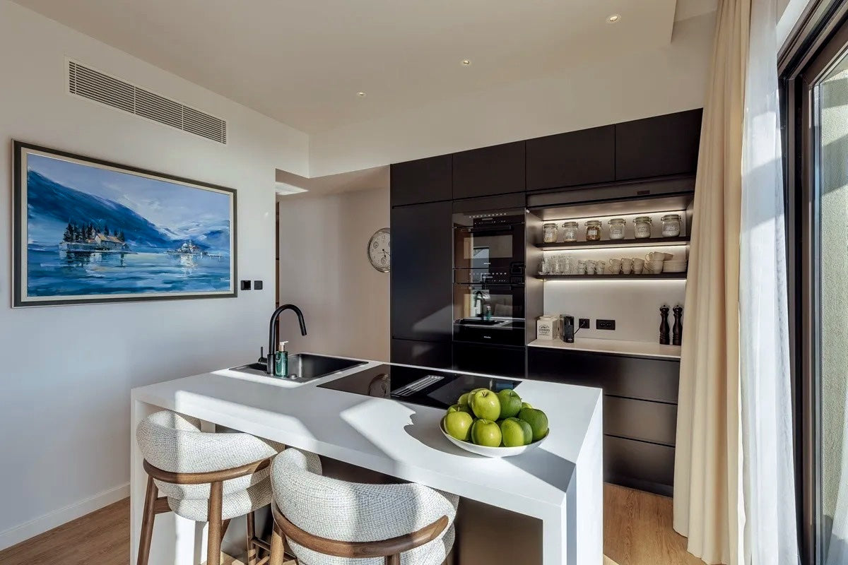 Modern 2BR Duplex Penthouse with Panoramic Sea View — Thea, Boka Place