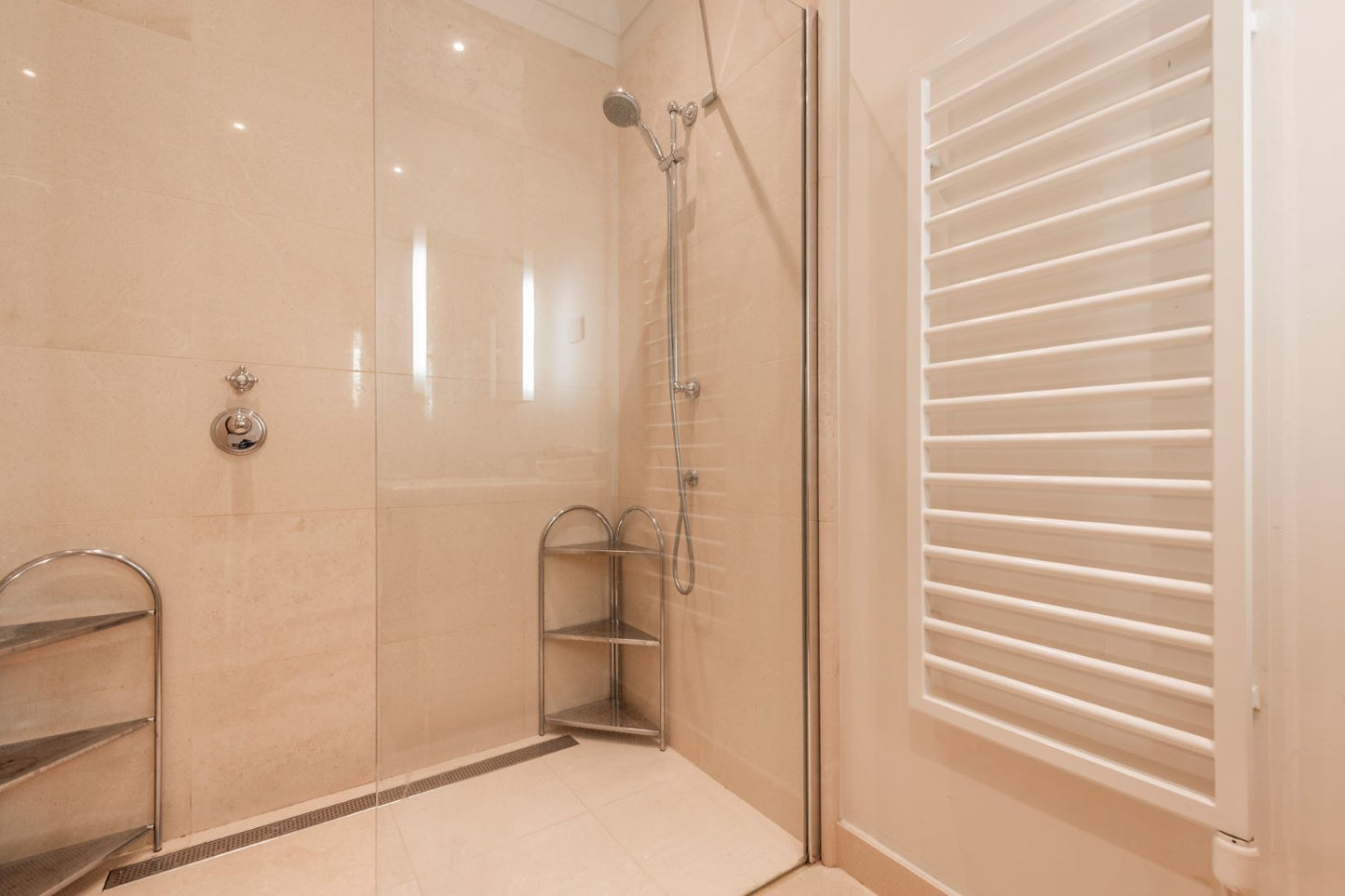 Luxurious 4-Bedroom Penthouse with Marina Views – Porto Montenegro, Tara Building