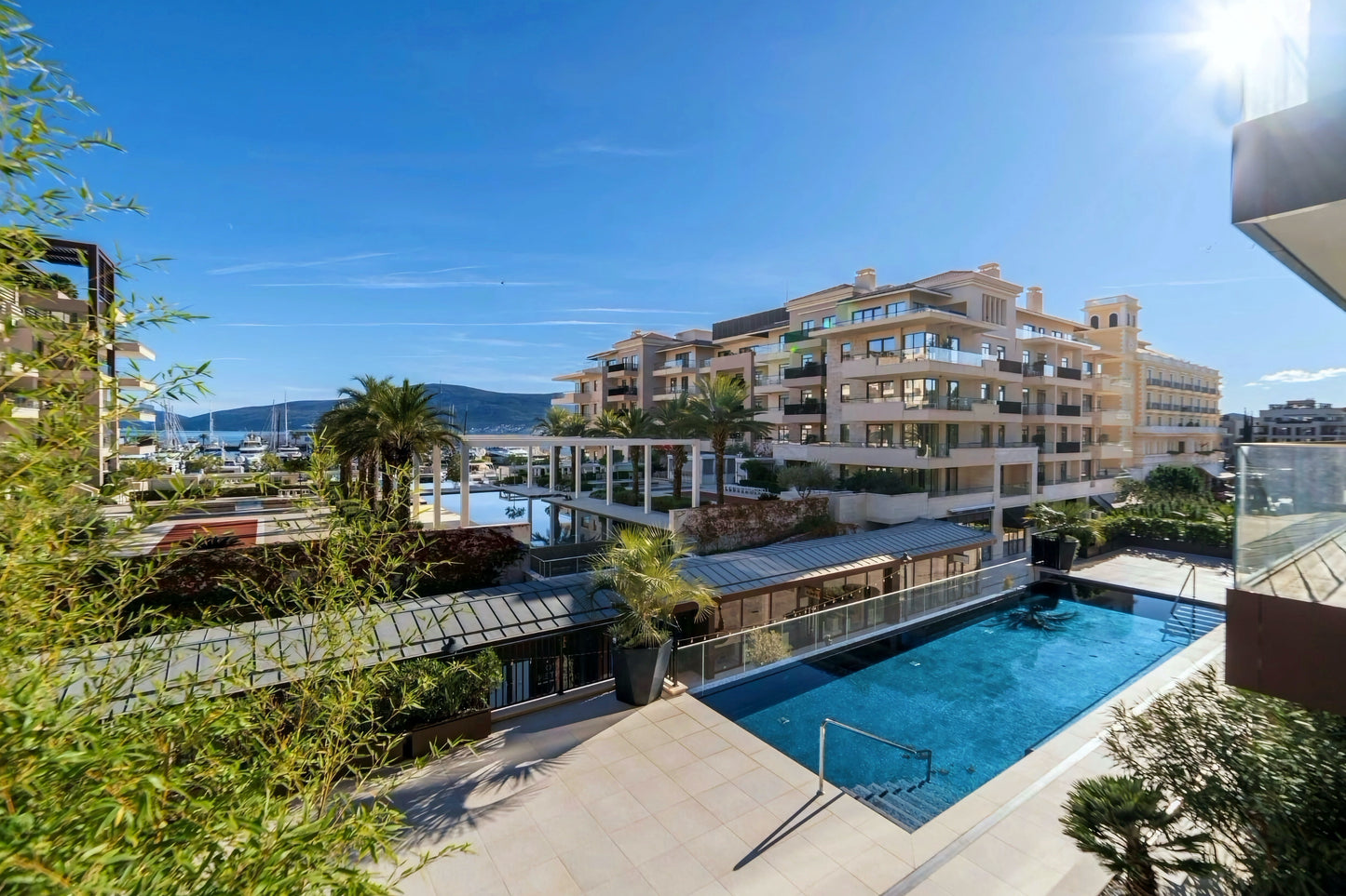 Elegant 1BR with Terrace in Porto Montenegro