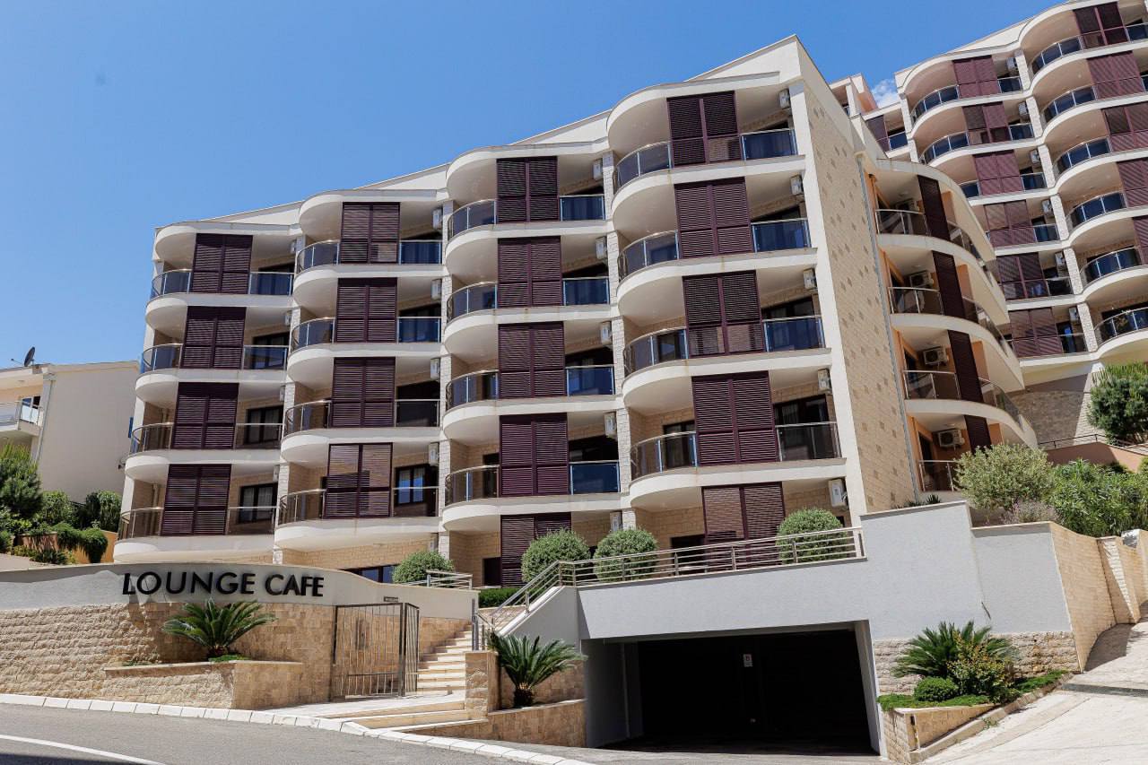 1BR Lux Apart in Becici
